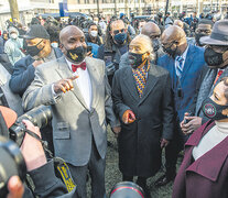 El reverendo Al Sharpton junto Ben Crump, abogado de la familia Floyd.  (Fuente: AFP) (Fuente: AFP) (Fuente: AFP)