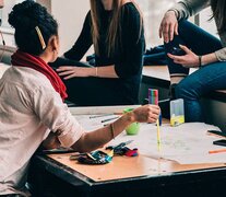 Las mujeres tienen menos oportunidades y aún menos en trabajos con expectativas de futuro.