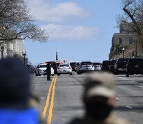 La policía corta la calle en Washington tras el episodio de este viernes.  (Fuente: AFP) (Fuente: AFP) (Fuente: AFP)