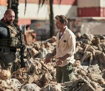 Dave Bautista y Zack Snyder durante el rodaje de &amp;quot;El ejército de los muertos&amp;quot;.