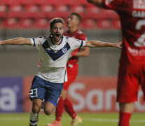 Bouzat festeja la apertura para Vélez. (Fuente: AFP) (Fuente: AFP) (Fuente: AFP)