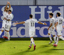 Colón celebra el pase a la final.