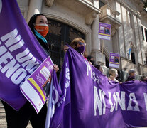 Manifestación de Ni Una Menos en los tribunales de Santa Fe hace dos semanas. (Fuente: Gentileza Maiquel Torcatt Aire Digital) (Fuente: Gentileza Maiquel Torcatt Aire Digital) (Fuente: Gentileza Maiquel Torcatt Aire Digital)