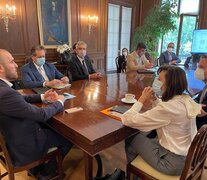 Martín Guzmán en plena reunión en Washington.