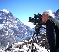 Patricio Guzmán nunca se olvió de Chile, y su cine refleja la memoria viva de un país que padeció la dictadura. 