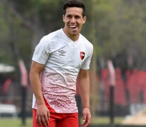 Francisco González sufrió una contractura.