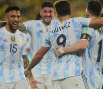 Festejo argentino tras el 1 a 0 parcial en Guayaquil. La historia terminó empatada (Fuente: NA) (Fuente: NA) (Fuente: NA)
