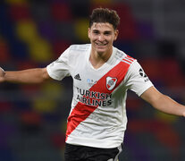 Juián Alvarez, artillero de River Plate