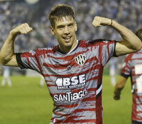 Riaño festeja el gol para Central Córdoba (Fuente: NA) (Fuente: NA) (Fuente: NA)