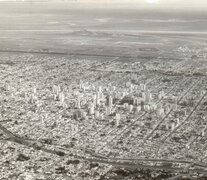 Vista aérea de Bahía Blanca en tiempos de la guerra de
Malvinas. Gentileza Archivo de la Memoria de la UNS.