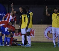 Morales, el autor del primer gol, se tuvo que ir lesionado al rato de marcar (Fuente: AFP) (Fuente: AFP) (Fuente: AFP)