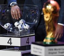 El sorteo de grupos es, para muchos, la primera fecha que se juega en el Mundial (Fuente: AFP) (Fuente: AFP) (Fuente: AFP)