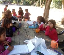 En Orán, lxs comunicadorxs populares son quienes posibilitan el acceso a la educación a las niñas de las comunidades Ava Guaraníes  