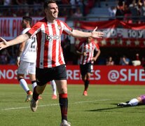 Boselli festeja uno de los tres goles que convirtió (Fuente: Fotobaires) (Fuente: Fotobaires) (Fuente: Fotobaires)