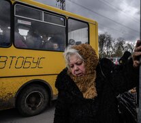 Civiles de MAriupol llegan a un centro de desplazados en Zaporiyia. (Fuente: AFP) (Fuente: AFP) (Fuente: AFP)