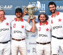 Chapaleufú levanta la Copa de campeón (Fuente: Matías Callejo/Prensa AAP) (Fuente: Matías Callejo/Prensa AAP) (Fuente: Matías Callejo/Prensa AAP)