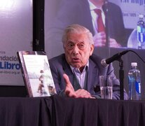 Mario Vargas Llosa, el polémico Premio Nobel de Literatura, habló ante unas mil personas. 