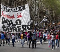 El Polo Obrero, Barrios de Pie, Teresa Vive, el FOL, el MTR 12 de Abril, el MTR Votamos Luchar y otras organizaciones y coordinadoras integran el Frente Unidad Piquetera. (Fuente: NA) (Fuente: NA) (Fuente: NA)