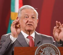 Andrés Manuel López Obrador se opone a que Estados Unidos deje fuera de la Cumbre de las Américas a Cuba, Venezuela y Nicaragua.