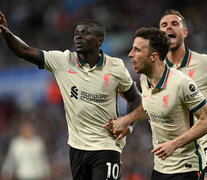 Mané levanta su brazo luego del gol del triunfo (Fuente: AFP) (Fuente: AFP) (Fuente: AFP)