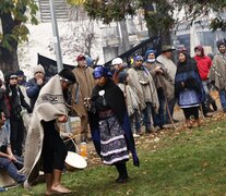 Protesta Mapuche frente a la cárcel de Temuco. (Fuente: EFE) (Fuente: EFE) (Fuente: EFE)