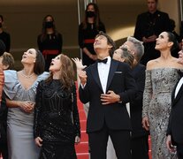 Tom Cruise y el equipo de &amp;quot;Top Gun: Maverick&amp;quot; deslumbrados por la recepción aérea de Cannes.  (Fuente: AFP) (Fuente: AFP) (Fuente: AFP)