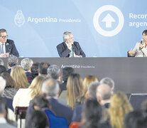 Alberto Fernández en el acto de presentación de los nuevos billetes.