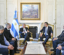 La reunión en la Casa Rosada donde se anunció la suba del piso del impuesto a las Ganancias.