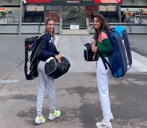 Debut y triunfo para Sabatini y Dulko en el Torneo de Leyendas de Roland Garros. Imagen: @sabatinigabyok.