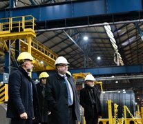 El ministro Kulfas recorrió la planta de Laminados Industriales. 