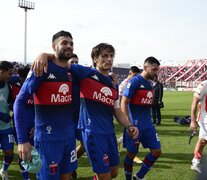 El festejo de los jugadores de Tigre (Fuente: Télam) (Fuente: Télam) (Fuente: Télam)