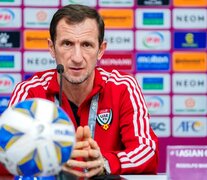 Arruabarrena lleva tres partido al frente del plantel de Emiratos Árabes Unidos