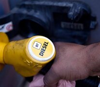 El 29,6 por ciento de los transportistas debió esperar más de 12 horas para cargar combustible.