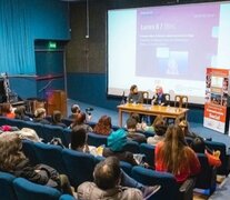 Manuela Calvo habló sobre la censura previa en la semana de la comunicación.