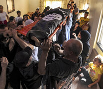 El funeral de Laith Salah Abu Srur, en Jenin. (Fuente: AFP) (Fuente: AFP) (Fuente: AFP)