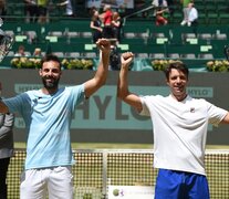 Zeballos (izquierda) junto a su compañero (Fuente: AFP) (Fuente: AFP) (Fuente: AFP)