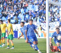 El festejo de uno de los goles del local (Fuente: Télam) (Fuente: Télam) (Fuente: Télam)