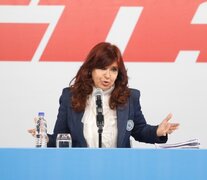 Cristina Kirchner intercambió opiniones con Carlos Melconian. (Fuente: Leandro Teysseire) (Fuente: Leandro Teysseire) (Fuente: Leandro Teysseire)