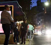 Líneas de transporte privado paran de 22 a 6 de la mañana.