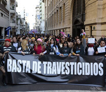 &amp;quot;Señor, señora, no sea indiferente, matan a travestis en la cara de la gente&amp;quot;, cantaban les manifestantes.  (Fuente: Andres Macera) (Fuente: Andres Macera) (Fuente: Andres Macera)