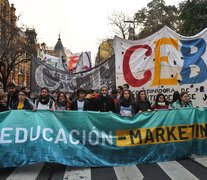 La marcha partió desde  Ayacucho y Avenida Córdoba hasta la Legislatura. (Fuente: Télam) (Fuente: Télam) (Fuente: Télam)