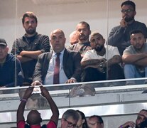 El &amp;quot;Rey Arturo&amp;quot; fue a ver el éxito de Flamengo en el mítico Maracaná (Fuente: AFP) (Fuente: AFP) (Fuente: AFP)