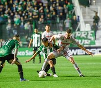 Unión fue más efectivo y así se llevó un gran triunfo del estadio Florencio Sola (Fuente: Prensa Banfield) (Fuente: Prensa Banfield) (Fuente: Prensa Banfield)