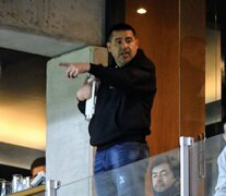 Riquelme quiere tener todo bajo su suela, como cuando jugaba (Fuente: Fotobaires) (Fuente: Fotobaires) (Fuente: Fotobaires)