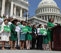 Nancy Pelosi, demócrata, presidente de la Cámara baja, en un duro discurso por lo derechos reproductivos frente al Capitolio. (Fuente: AFP) (Fuente: AFP) (Fuente: AFP)