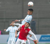 El Decano pegó primero, con un gol de Lotti al minuto de juego (Fuente: Twitter) (Fuente: Twitter) (Fuente: Twitter)