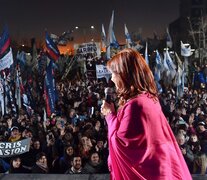Cristina Kirchner en su último discurso en Ensenada. El paquete de Massa constituye su apuesta política pragmática para estos tiempos. (Fuente: NA) (Fuente: NA) (Fuente: NA)