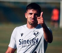 El ex River Giovanni Simeone (Fuente: Twitter) (Fuente: Twitter) (Fuente: Twitter)