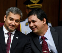 El presidente Benítez con el renunciante vice Hugo Velázquez. (Fuente: AFP) (Fuente: AFP) (Fuente: AFP)