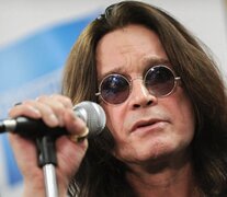 Ozzy Osbourne, tras vivir varias décadas en Los Angeles, regresa a Inglaterra &amp;quot;harto&amp;quot; de los tiroteos en Estados Unidos.